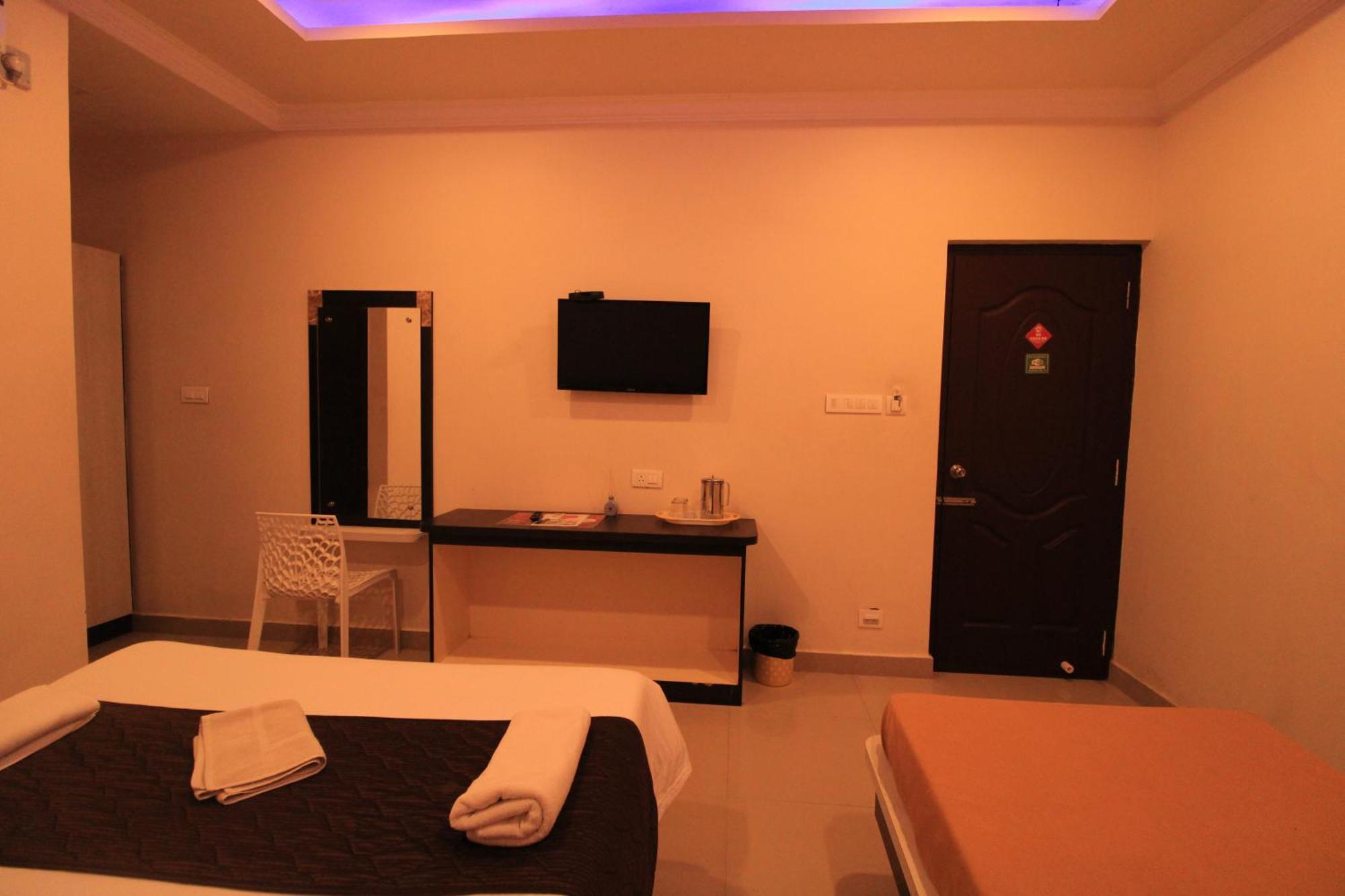 Bouvana Residency Pondicherry Exterior photo